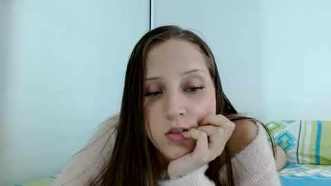 Snapshot of candygirlsweett chatting on October 11, 2025, 9:46 pm CandySweetGril online show from October 11, 2025, 9:46 pm