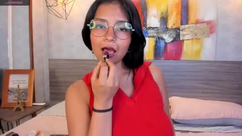 Snapshot of candys_victoria chatting on February 18, 2025, 6:04 am Candys Victoria online show from February 18, 2025, 6:04 am