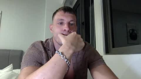 Snapshot of capt_oliver chatting on January 2, 2025, 5:29 pm follow my twitter  online show from January 2, 2025, 5:29 pm