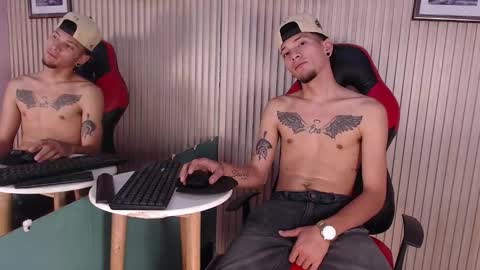 Snapshot of carl_fresh2 chatting on October 30, 2025, 8:31 pm Carl online show from October 30, 2025, 8:31 pm