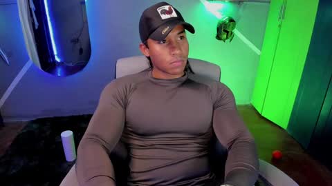 Snapshot of carl_smithh chatting on January 25, 2025, 4:56 am Carl online show from January 25, 2025, 4:56 am