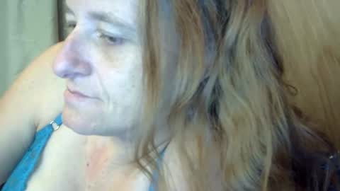 Snapshot of carleeswoman08 chatting on December 2, 2024, 1:24 pm carleeswoman08 online show from December 2, 2024, 1:24 pm