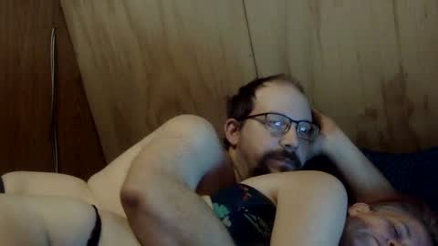 Snapshot of carleeswoman08 chatting on February 19, 2025, 2:44 am carleeswoman08 online show from February 19, 2025, 2:44 am