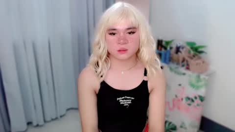 carlo_bigcock69 online show from September 14, 2025, 4:44 am