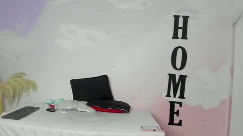 Snapshot of carolay759687 chatting on January 27, 2025, 10:06 am carolay759687 online show from January 27, 2025, 10:06 am