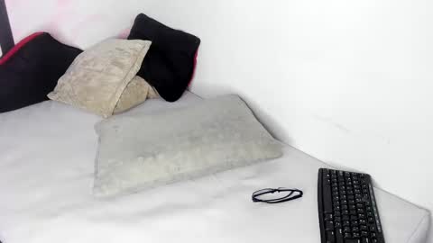 Snapshot of carolay759687 chatting on February 10, 2025, 9:25 am carolay759687 online show from February 10, 2025, 9:25 am