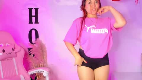 Snapshot of carolay759687 chatting on February 22, 2025, 1:11 am carolay759687 online show from February 22, 2025, 1:11 am