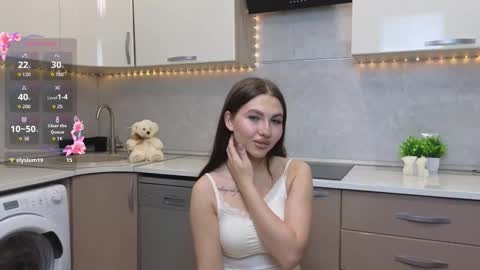 Snapshot of carolinebluee chatting on October 20, 2025, 8:42 pm Carolina online show from October 20, 2025, 8:42 pm