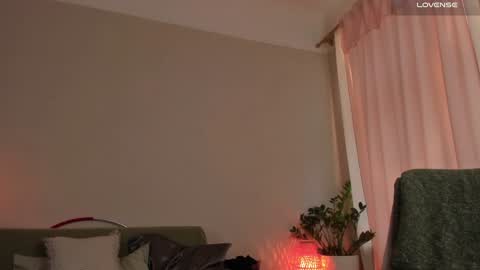 Snapshot of cassisland chatting on January 7, 2025, 8:45 am  cassandra  online show from January 7, 2025, 8:45 am