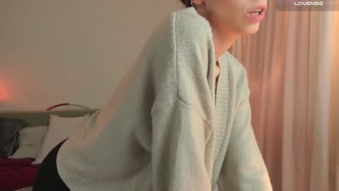 Snapshot of cassisland chatting on January 10, 2025, 7:43 pm  cassandra  online show from January 10, 2025, 7:43 pm