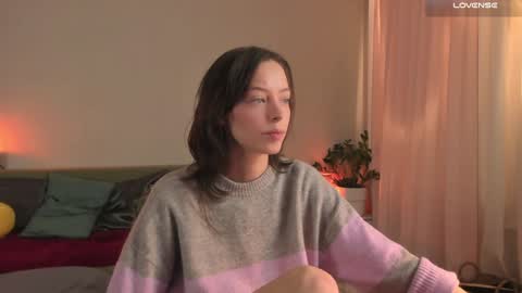 Snapshot of cassisland chatting on January 19, 2025, 6:53 pm  cassandra  online show from January 19, 2025, 6:53 pm