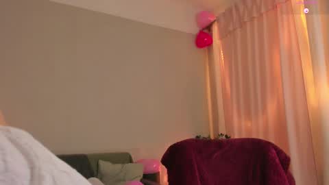 Snapshot of cassisland chatting on February 14, 2025, 9:21 pm  cassandra  online show from February 14, 2025, 9:21 pm