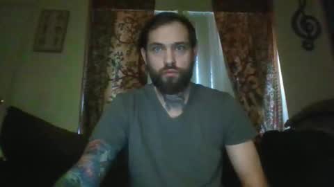 Snapshot of casualfrank chatting on October 20, 2025, 10:21 pm CasualFun online show from October 20, 2025, 10:21 pm