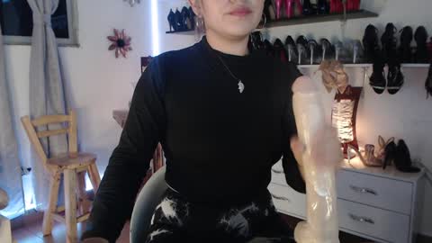 Snapshot of catalina_bruce2 chatting on January 11, 2025, 7:28 am Catalina bruce2 online show from January 11, 2025, 7:28 am