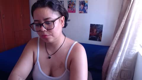 catalinaa_lovee online show from October 7, 2025, 6:38 pm