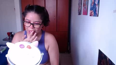 catalinaa_lovee online show from October 23, 2025, 7:01 pm