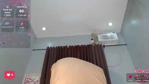 Snapshot of catherine_louise chatting on October 15, 2025, 2:01 am cath online show from October 15, 2025, 2:01 am