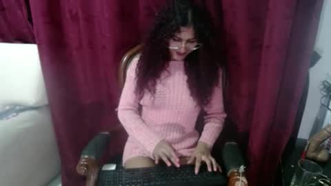 Snapshot of cattleya1618 chatting on December 16, 2024, 5:38 am cattleya online show from December 16, 2024, 5:38 am