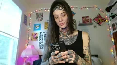 Snapshot of caulkgobbler chatting on October 30, 2025, 9:59 pm alaska online show from October 30, 2025, 9:59 pm