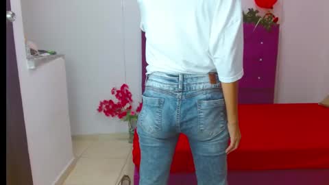 Snapshot of chantalsemenova2023 chatting on January 5, 2025, 12:10 pm chantal sweety and horny latina for u online show from January 5, 2025, 12:10 pm