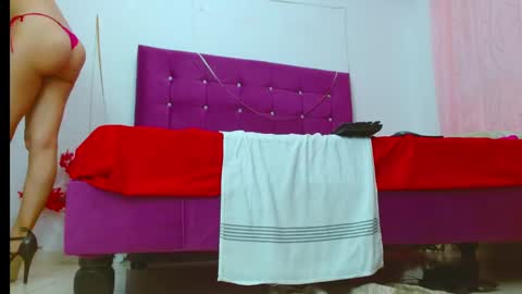 Snapshot of chantalsemenova2023 chatting on January 10, 2025, 1:32 am chantal sweety and horny latina for u online show from January 10, 2025, 1:32 am