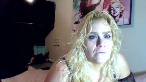 Snapshot of chaosangel33 chatting on September 17, 2025, 7:21 am Ms. Behaving online show from September 17, 2025, 7:21 am