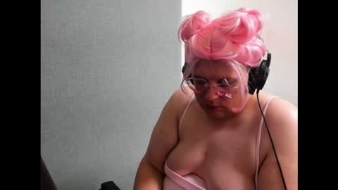 Snapshot of charisofthethreshold chatting on November 18, 2025, 7:35 am charisofthethreshold online show from November 18, 2025, 7:35 am