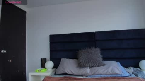 Snapshot of charlotte_knox chatting on September 12, 2025, 12:16 pm Charlotte online show from September 12, 2025, 12:16 pm