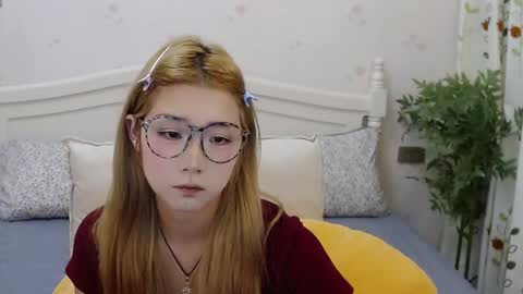 Snapshot of charlottelin chatting on October 14, 2025, 1:45 pm Charlotte online show from October 14, 2025, 1:45 pm