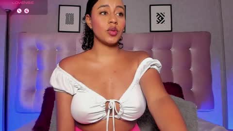 Snapshot of charlotterussel chatting on December 6, 2024, 5:55 pm charlotterussel online show from December 6, 2024, 5:55 pm