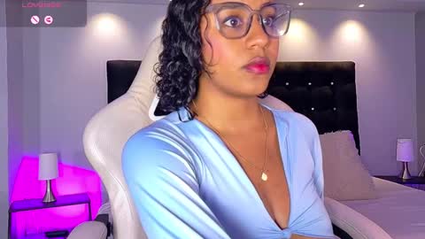 Snapshot of charlotterussel chatting on December 17, 2024, 8:54 pm charlotterussel online show from December 17, 2024, 8:54 pm