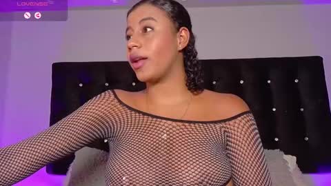 Snapshot of charlotterussel chatting on January 19, 2025, 5:28 pm charlotterussel online show from January 19, 2025, 5:28 pm
