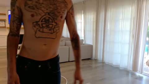 Snapshot of chaturhoe chatting on September 29, 2025, 12:38 am Rockhard Cockstar N Roxynyes online show from September 29, 2025, 12:38 am