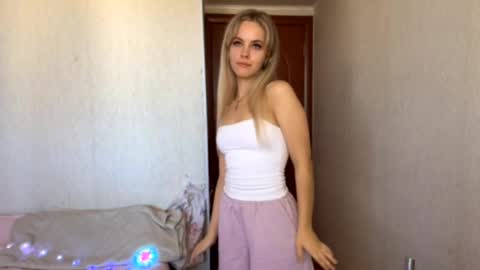 Snapshot of chayashortle chatting on September 9, 2025, 10:37 am Milissa online show from September 9, 2025, 10:37 am