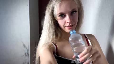Snapshot of chayashortle chatting on October 7, 2025, 3:53 pm Milissa online show from October 7, 2025, 3:53 pm