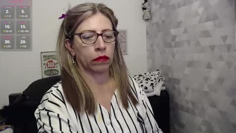 Snapshot of chayla_ruiz chatting on September 19, 2025, 8:42 pm CHAYLA VICTORIA RUIZ online show from September 19, 2025, 8:42 pm