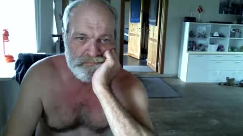 Snapshot of chefben666 chatting on November 1, 2025, 8:27 am chefben666 online show from November 1, 2025, 8:27 am