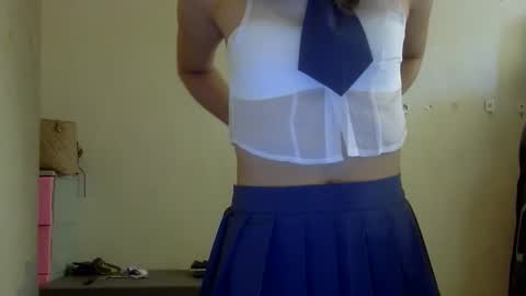 chelly4u69 online show from October 17, 2025, 4:37 am