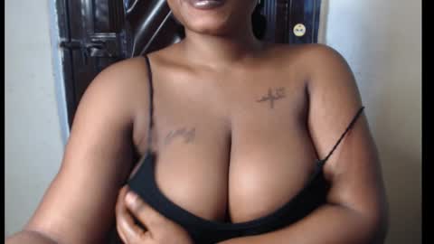 Snapshot of cherry_kissxx chatting on November 11, 2025, 9:31 am Ruth online show from November 11, 2025, 9:31 am