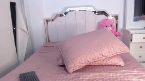 Snapshot of cherry_sussan chatting on September 25, 2025, 12:14 am Sussan Cherry online show from September 25, 2025, 12:14 am