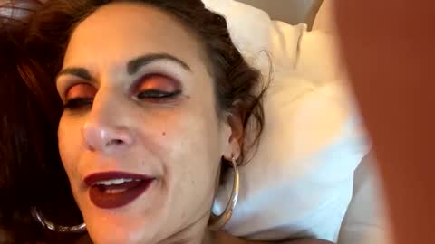 Snapshot of cherrydarlin5176 chatting on October 13, 2025, 11:38 pm cherrydarlin5176 online show from October 13, 2025, 11:38 pm