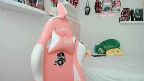 Snapshot of cherrymafer666 chatting on March 4, 2025, 8:27 pm cherrycute666 online show from March 4, 2025, 8:27 pm