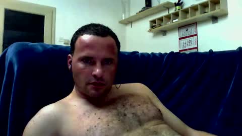 Snapshot of cheryloverboy chatting on December 6, 2024, 12:23 am cheryloverboy online show from December 6, 2024, 12:23 am