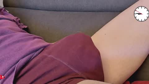 Snapshot of chezmonsieur_g chatting on September 26, 2025, 6:45 pm Grey online show from September 26, 2025, 6:45 pm