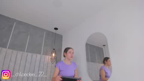 Snapshot of chloe_dee_ chatting on January 19, 2025, 10:28 am Chloe online show from January 19, 2025, 10:28 am