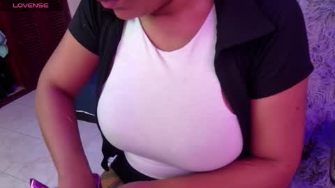 Snapshot of chloe_tgn chatting on September 26, 2025, 11:47 am chloe_tgn online show from September 26, 2025, 11:47 am