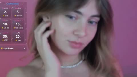 Snapshot of chloi_hes chatting on December 23, 2024, 5:43 pm chloi_hes online show from December 23, 2024, 5:43 pm