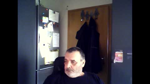 Snapshot of chris250268 chatting on December 24, 2024, 10:01 am Chris online show from December 24, 2024, 10:01 am