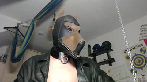 Snapshot of chrisdan_ chatting on October 26, 2025, 3:01 am chrisdan_ online show from October 26, 2025, 3:01 am