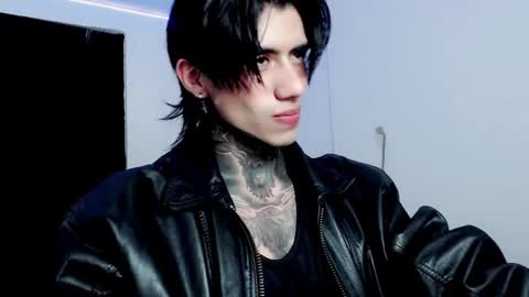 Snapshot of chriss_opp chatting on February 13, 2025, 9:17 pm CHRIS INDEPENT MODEL online show from February 13, 2025, 9:17 pm